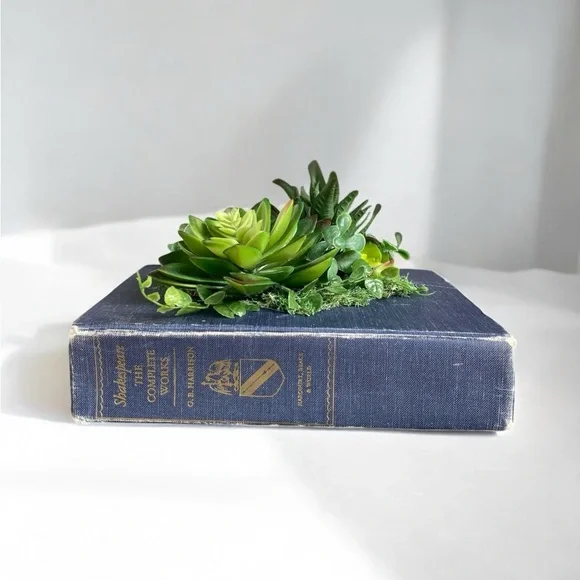 Faux Plant Vintage Book Planter Made From Real Shakespeare Book - Picture 3 of 4